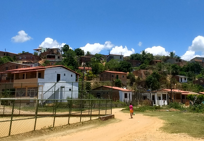 #praCegoVer Casas em setor urbano de Saubara, na Bahia