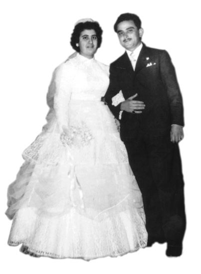 Pietro e Concetta Polizzo no dia do seu casamento em 16 de janeiro de 1960. O noivo foi à Itália procurar uma moça para se casar. Foto cedida por Angela de Castro Gomes